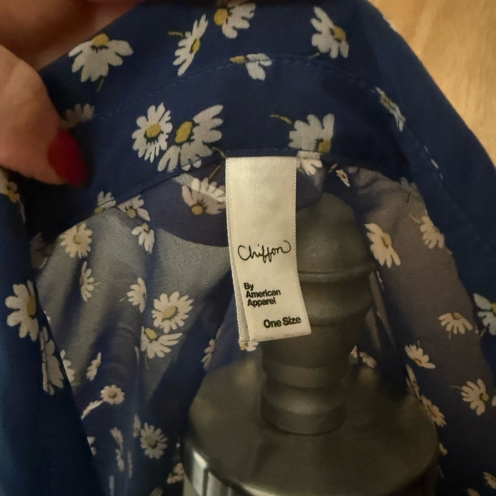 Vintage American apparel chiffon button down - Picture 2 of 2